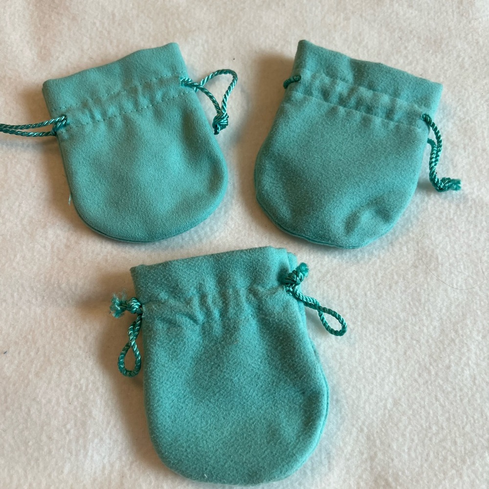Tiffany & Co jewelry storage bags - Picture 2 of 2